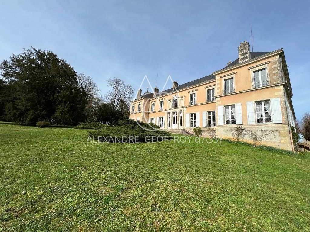 Château XIX° à vendre dans la  Vienne