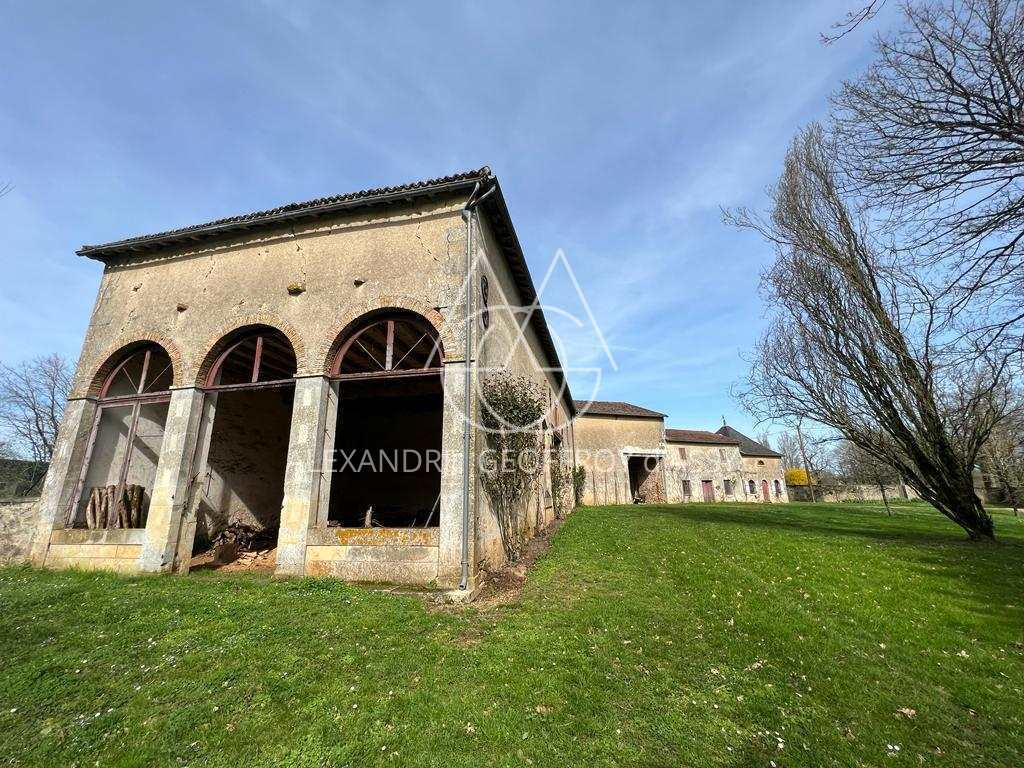Château XIX° à vendre dans la  Vienne