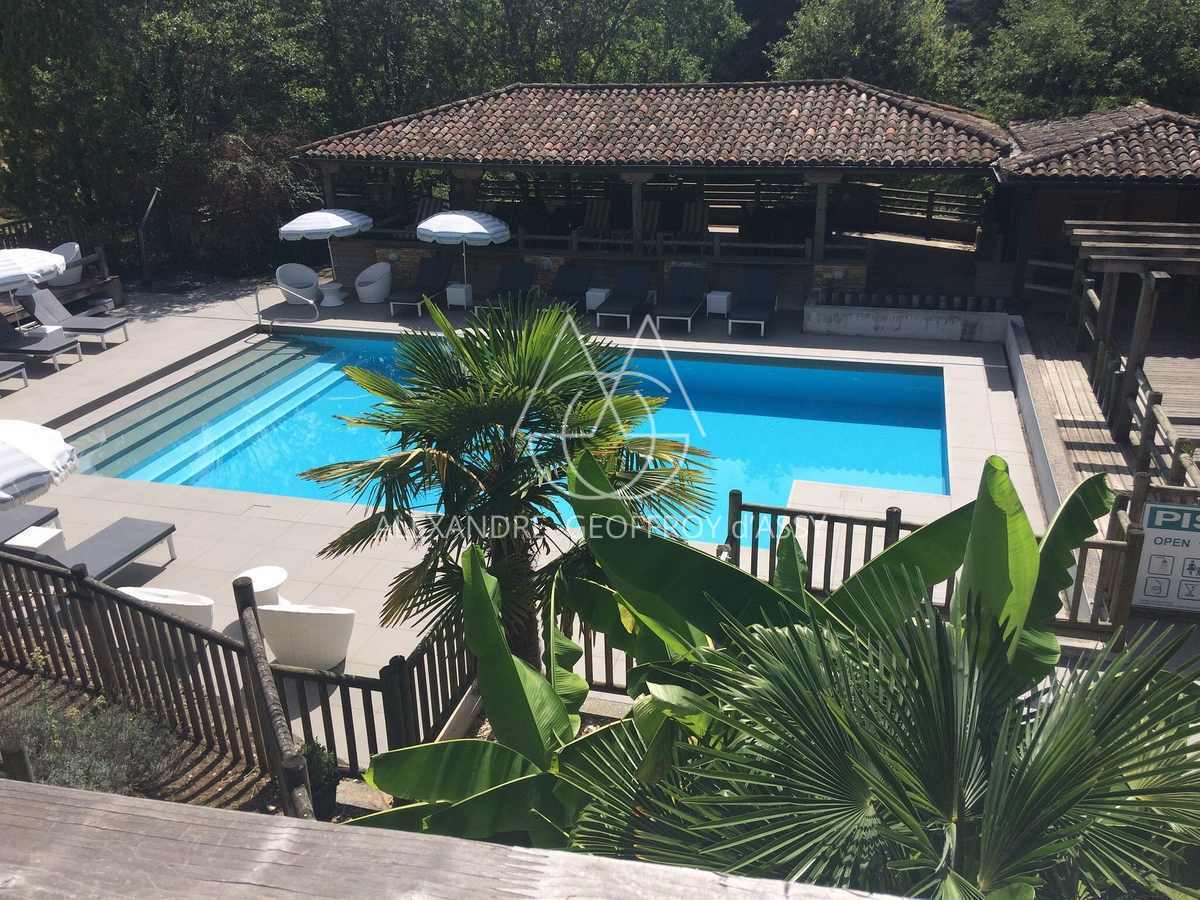 Château XIX° à vendre à 10 minutes du centre d'Angoulême