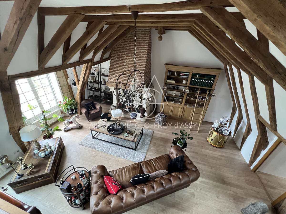 APPARTEMENT D'EXCETION T8  QUARTIER HISTORIQUE DE TOURS