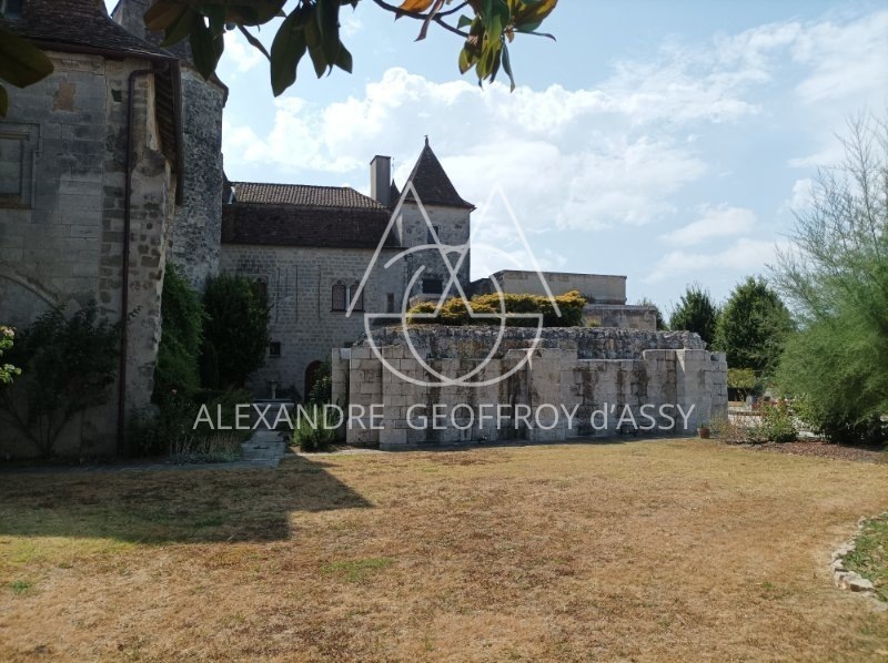 CHATEAU DANS LE LOT ET GARONNE