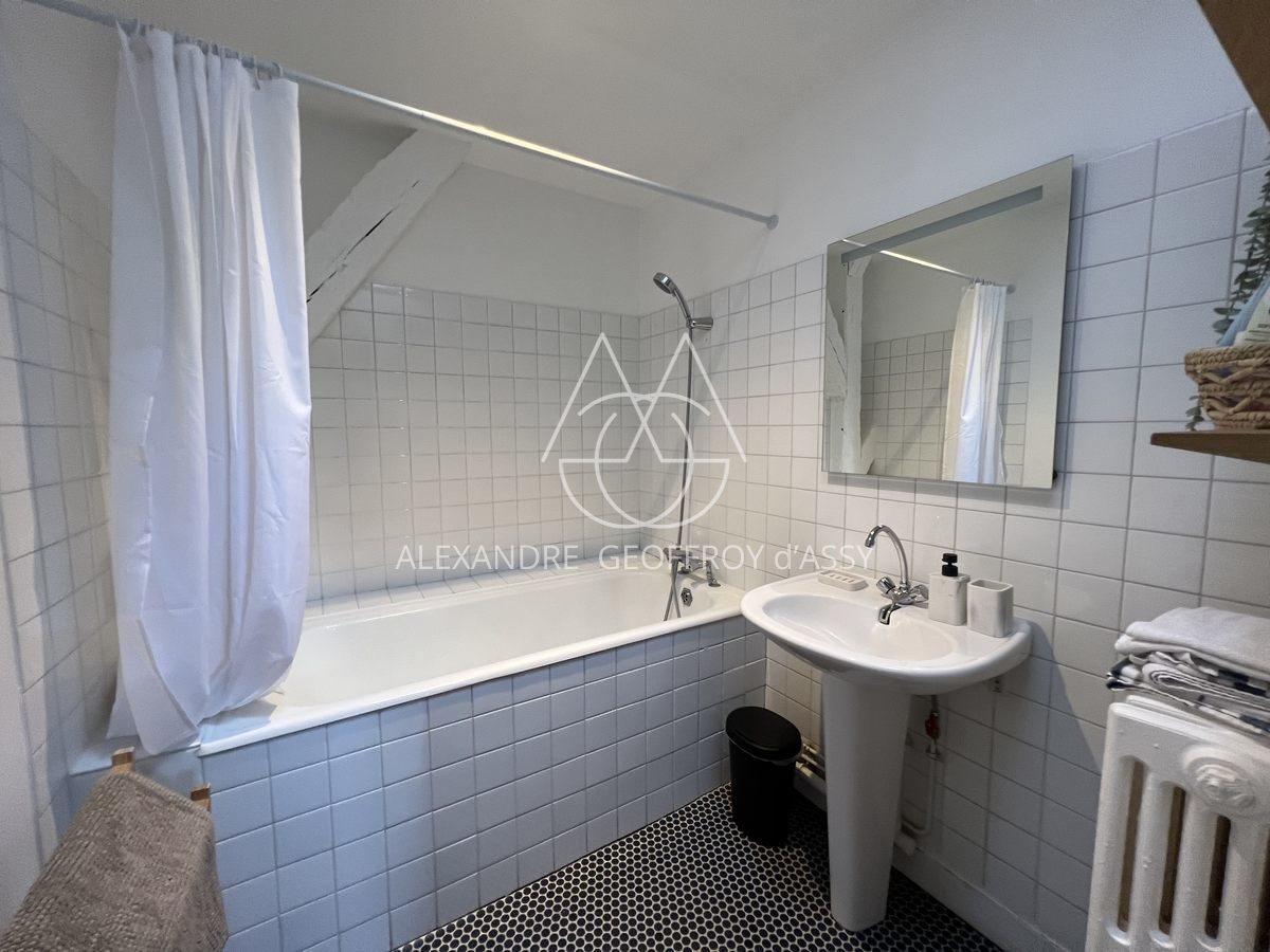 APPARTEMENT DE STANDING A TOURS