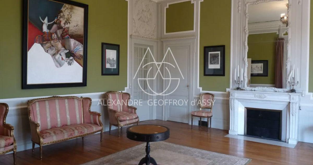 Château XIX° avec nombreux communs sur 8.1 hectares entre Le Mans et Tours