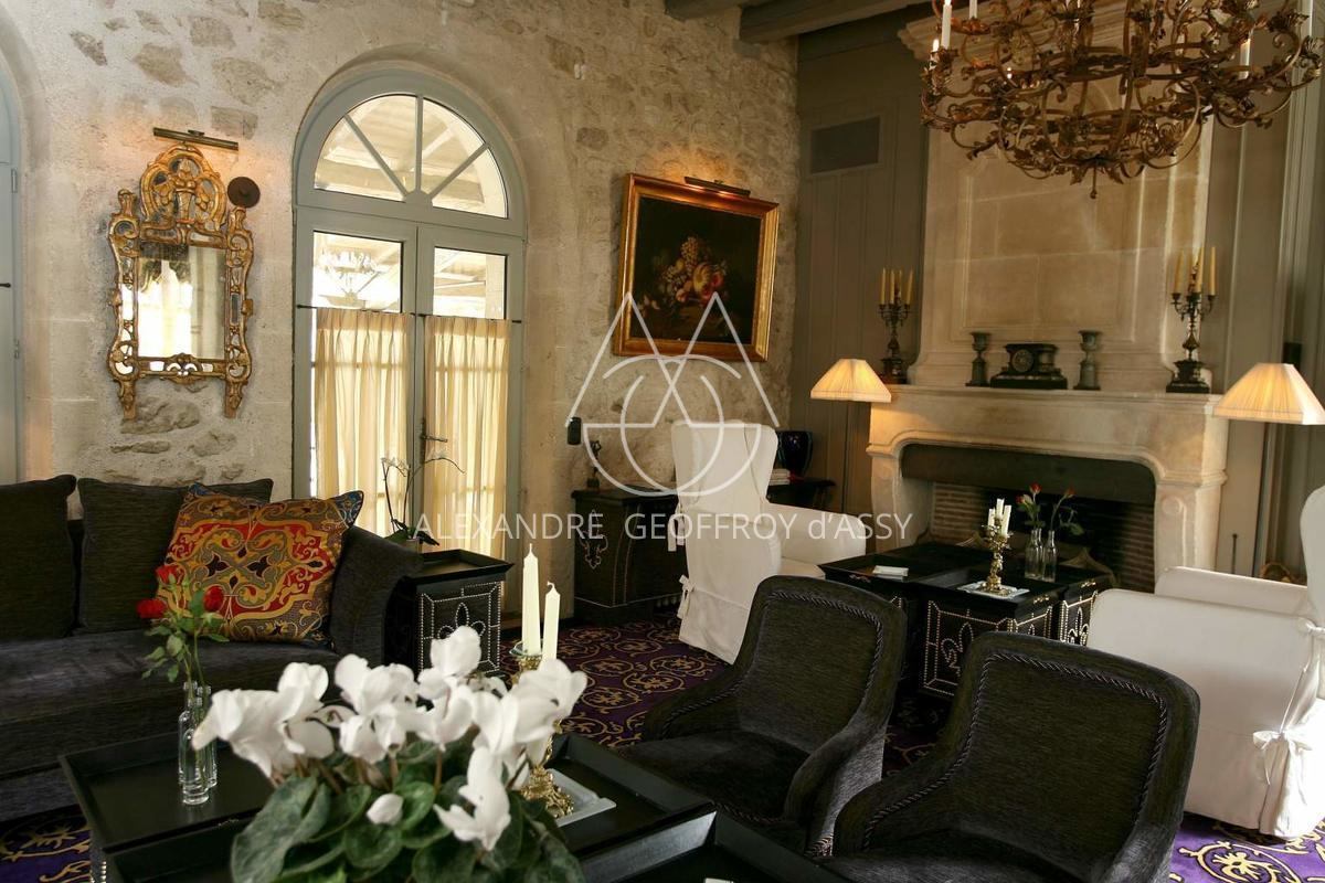 EXCEPTIONEL Hôtel restaurant étoilé au cœur d'une bastide