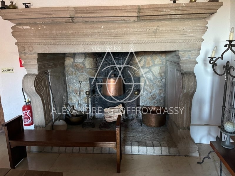 Château médiéval proche du pont de Millau