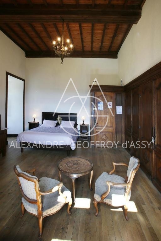 Château médiéval proche du pont de Millau