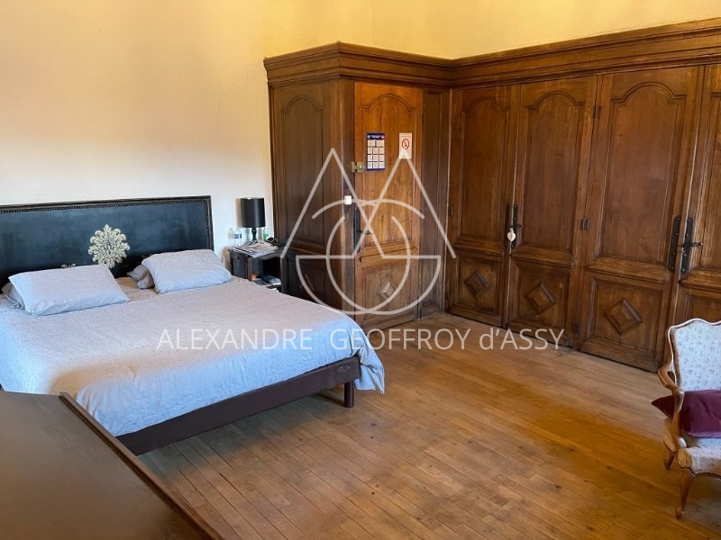 Château médiéval proche du pont de Millau