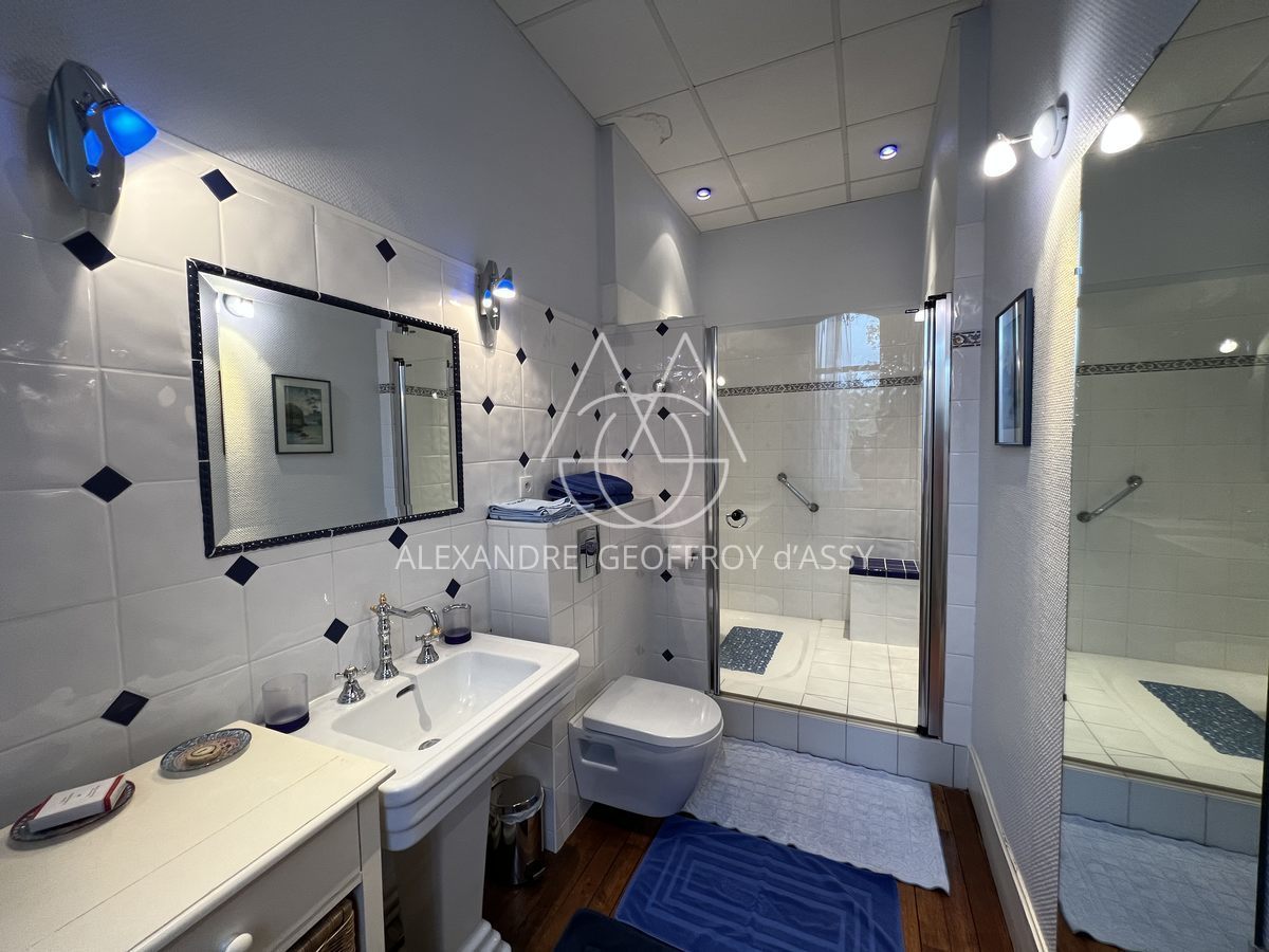 CHATEAU HOTEL ENTRE TOURS ET CHATEAUROUX