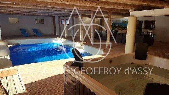 GRAND GITE à quelques minutes des plages de la Méditerranée a sasir 