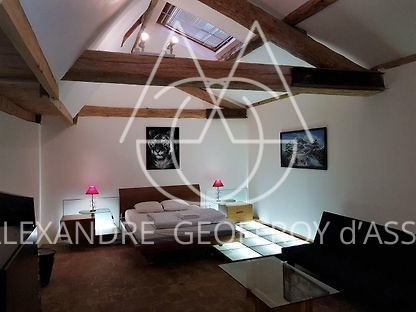 GRAND GITE à quelques minutes des plages de la Méditerranée a sasir 