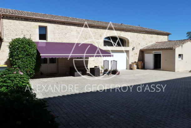 Château XIX° gîtes, chambres d'hôtes et vignoble dans le Bordelais.