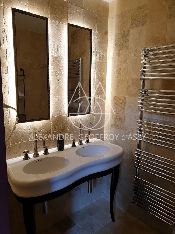 Forteresse (IMH) du XIIIème siècle Totalement rénovée