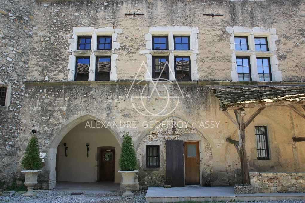 Forteresse (IMH) du XIIIème siècle Totalement rénovée