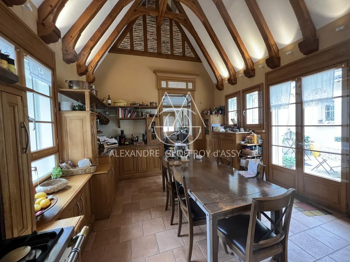 Maison contemporaine de 320M² et 500M² de jardin proche quartier Cathédrale