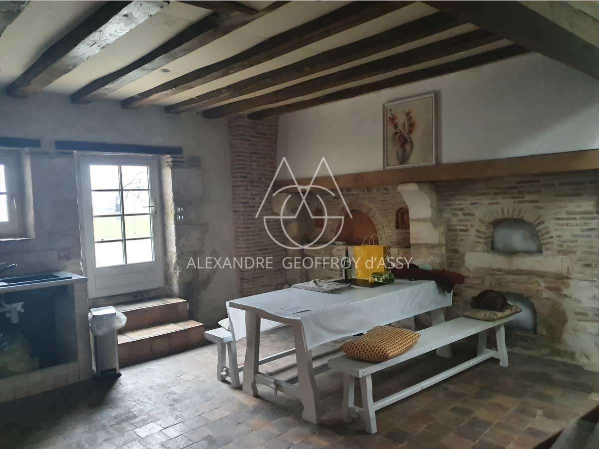 Chateau - 15 pièces - 1200m²