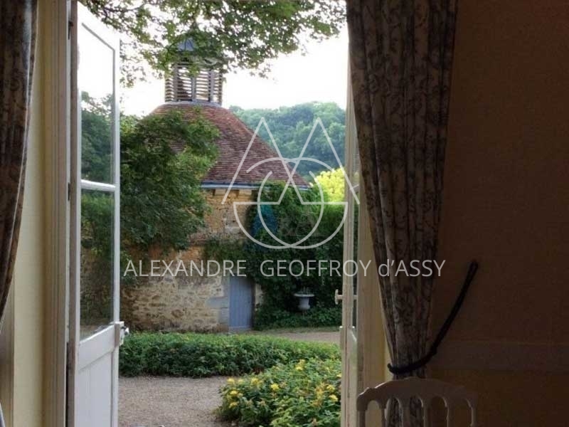 Chateau - 15 pièces - 1200m²