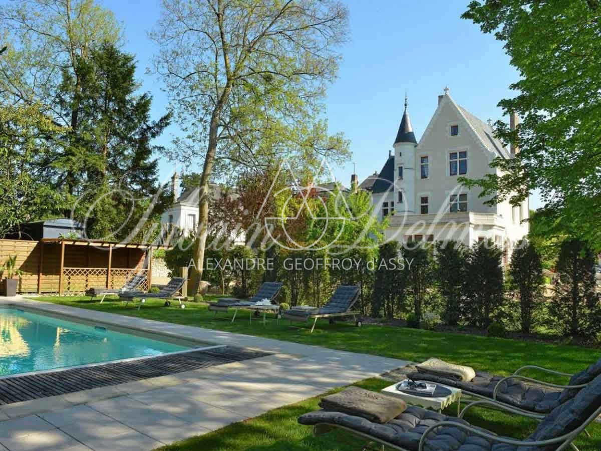 Chateau - 15 pièces - 790m²