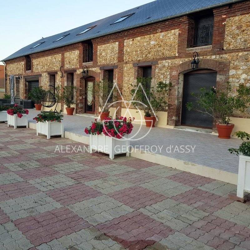 MANOIR A VENDRE PROCHE D EVREUX AVEC CORPS DE FERME RENOVE