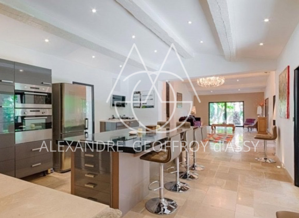 VILLA D'EXCEPTION A RAMATUELLE