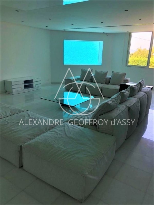 VILLA D'EXCEPTION A CANNES