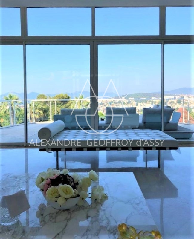 VILLA D'EXCEPTION A CANNES