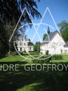 MANOIR DU XIXème avec plusieurs salles de séminaires sur un parc de 20 hectares, zone trés touristique