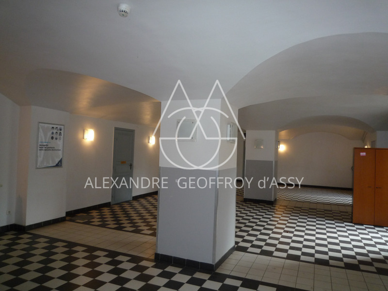 EN REGION PARISIENNE CHATEAU de 4453 M2 IDEAL POUR PROJET HOTELIER