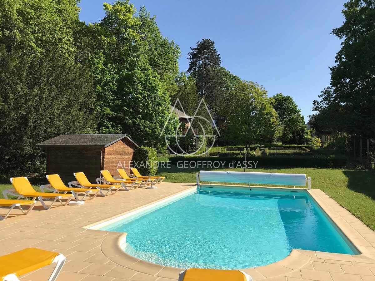 MANOIR PLEIN CENTRE D'AMBOISE avec un gros potentiel d'hébergements touristiques