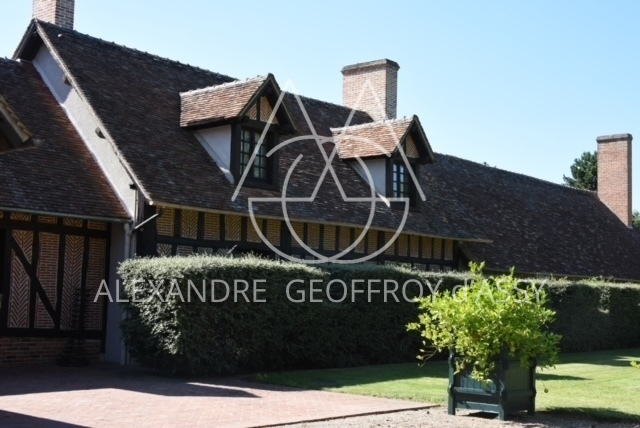 SUBLIME PROPRIETE DE CHASSE DE 230 HA. AU COEUR DE LA SOLOGNE