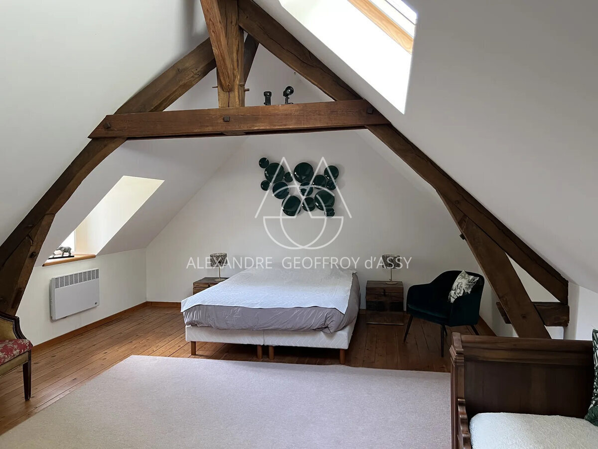 SUBLIME CHÂTEAU DU XV / XVIII ET XIX ème restauré dans un parc bucolique entouré de douves