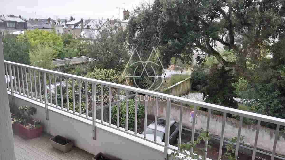 Superbe appartement de 150m2 ultra lumineux aux jardin des Prébendes à Tours