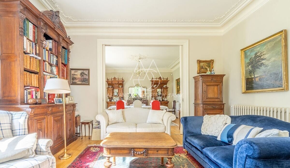 Manoir proche de Tours avec piscine 