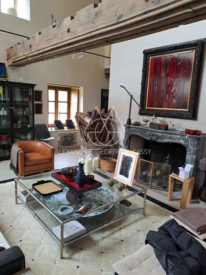 Manoir du XVI eme ISMH dans l'est de la Mayenne