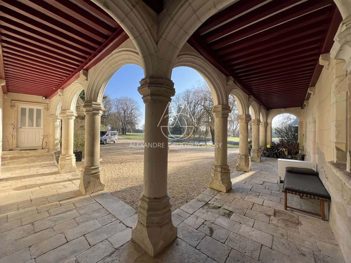 Château historique duXV et XVIII ème à 30 minutes de Tours ancienne demeure de LAFAYETTE