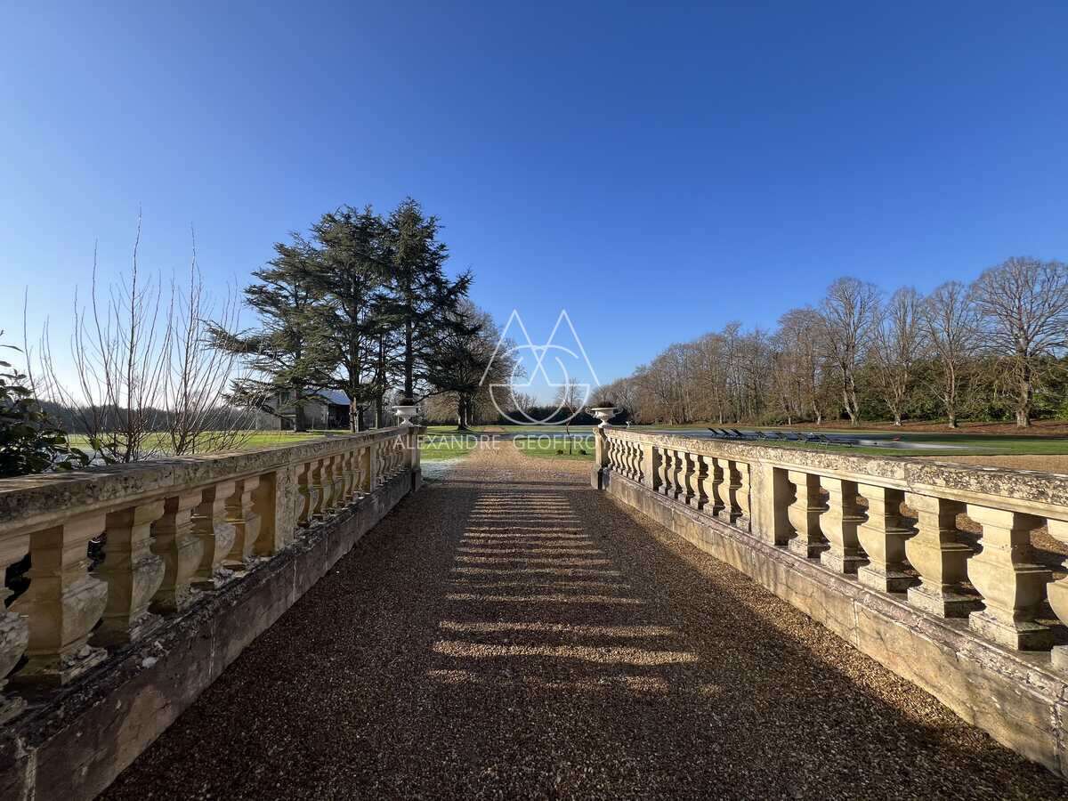 Château historique duXV et XVIII ème à 30 minutes de Tours ancienne demeure de LAFAYETTE