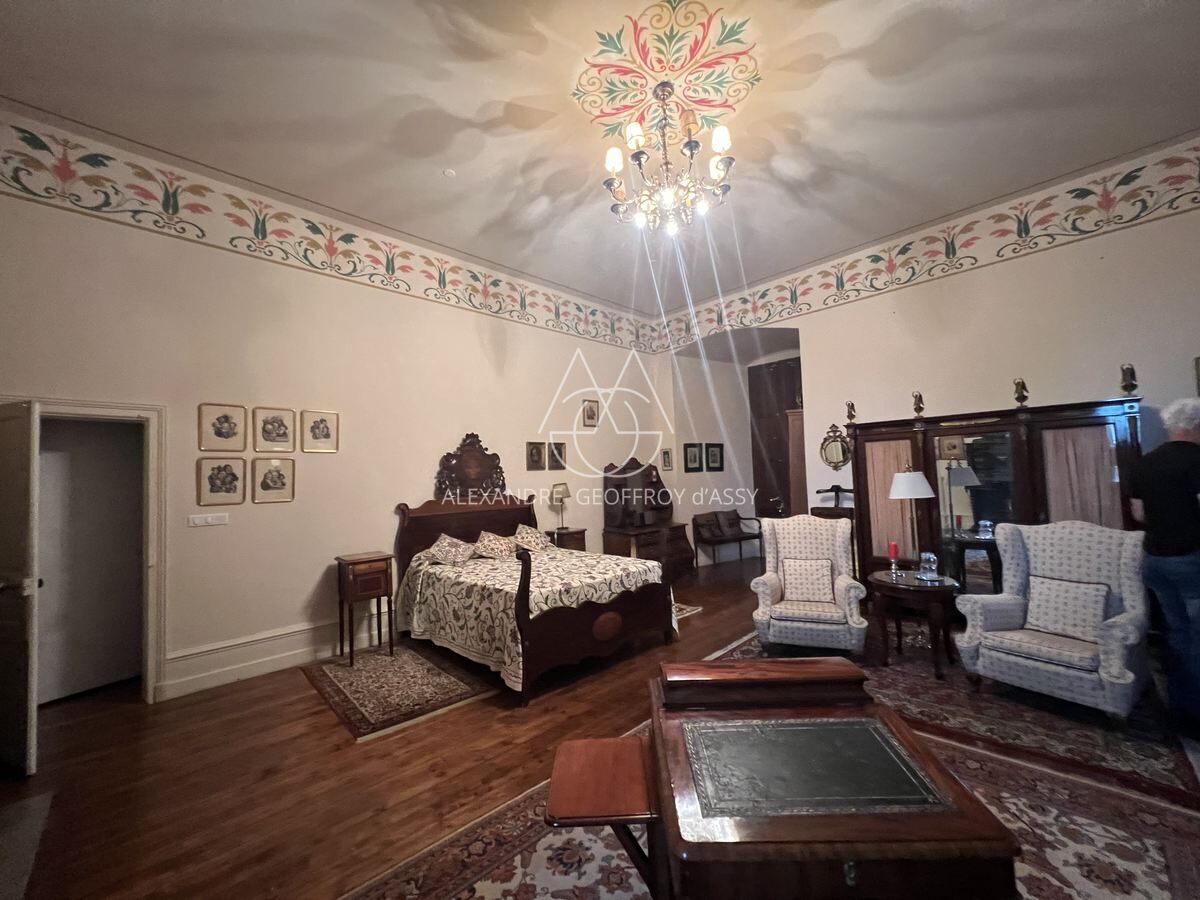 Château historique duXV et XVIII ème à 30 minutes de Tours ancienne demeure de LAFAYETTE