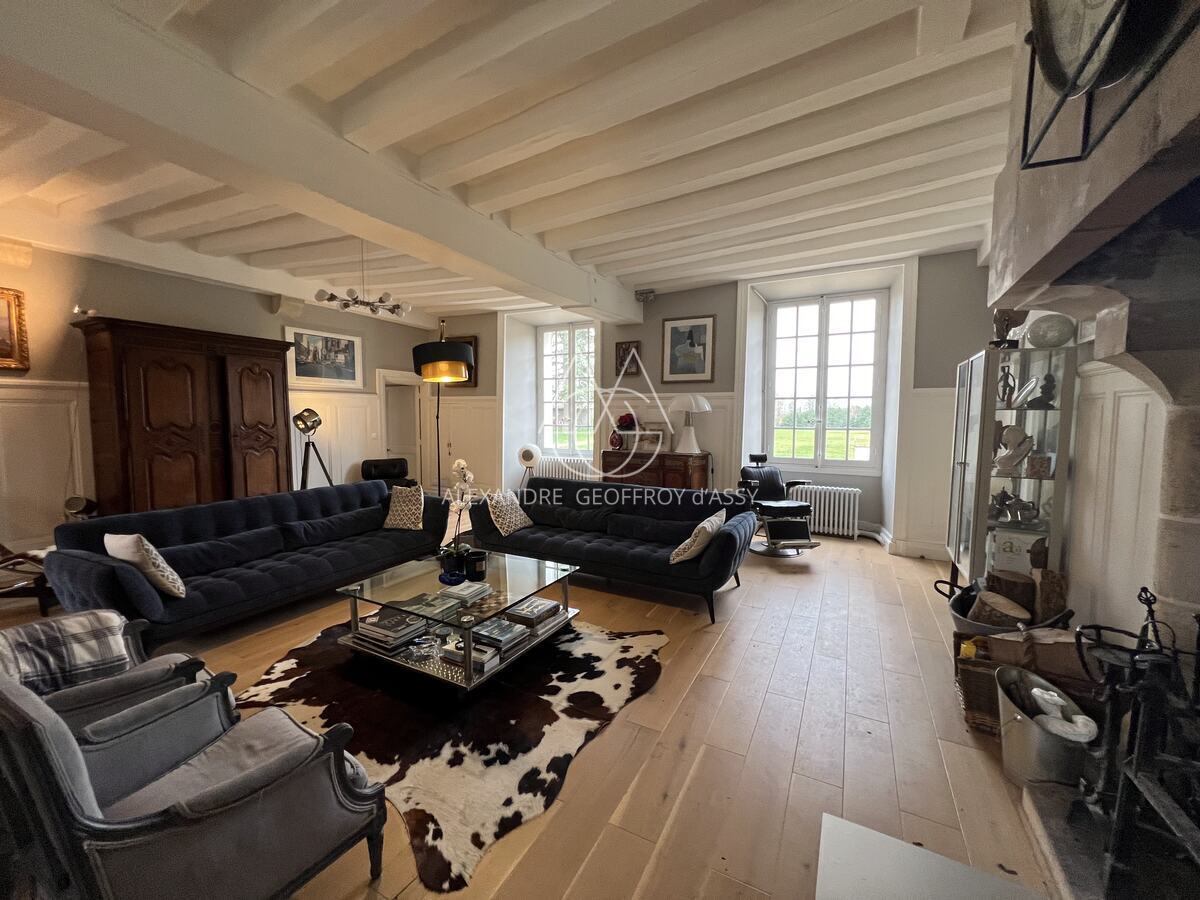 Château historique duXV et XVIII ème à 30 minutes de Tours ancienne demeure de LAFAYETTE