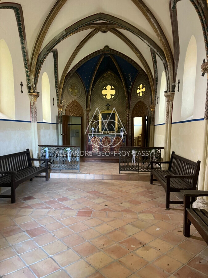 CHATEAU XVIII sur 70 ha, VUE PANORAMIQUE PYRÉNÉES