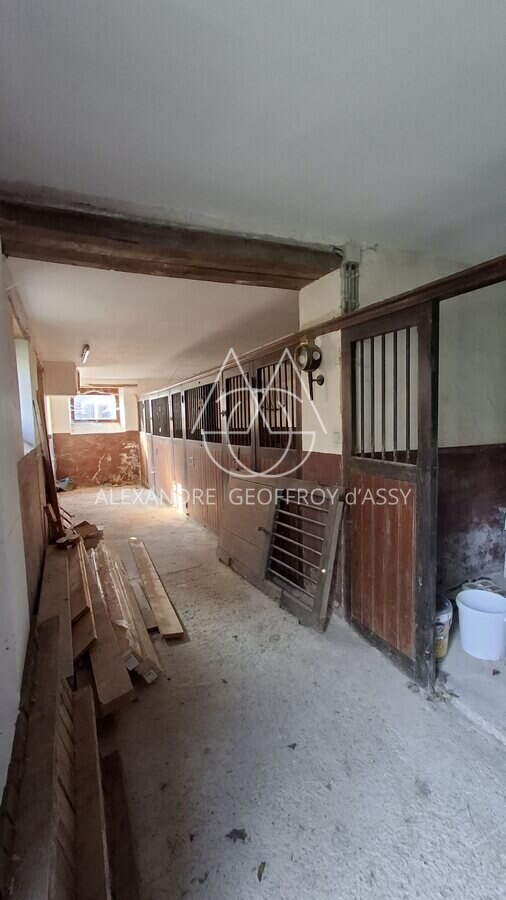 Beau château  XIX eme à vendre en Haut-Anjou.