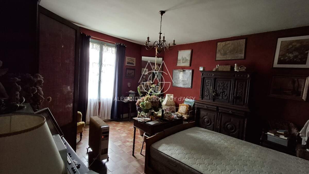 Propriété de chasse en Sologne s'étendant sur 84 hectares a 15 min de Romorantin.