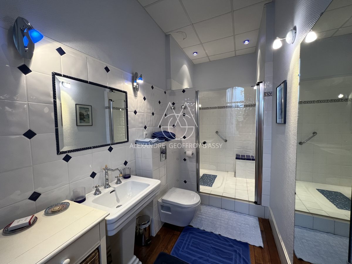 CHATEAU HOTEL ENTRE TOURS ET CHATEAUROUX