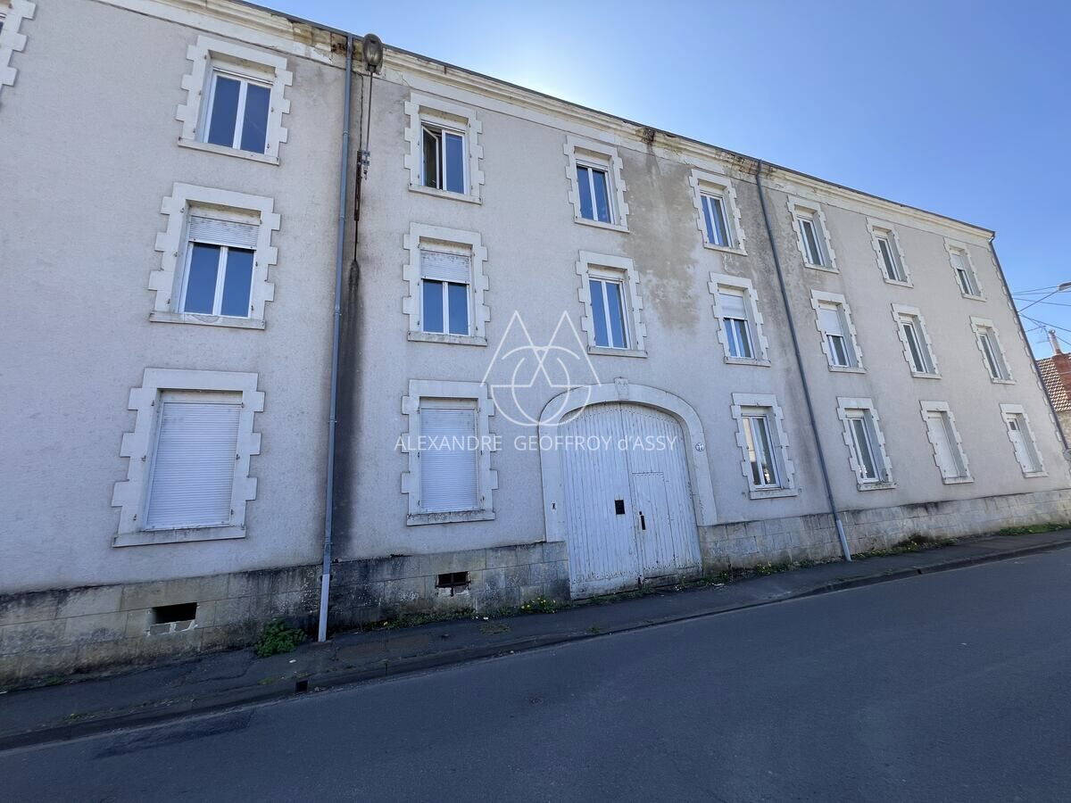 IMMEUBLE DE 1700 M2 42 APPARTEMENTS À RESTAURER TOTALEMENT