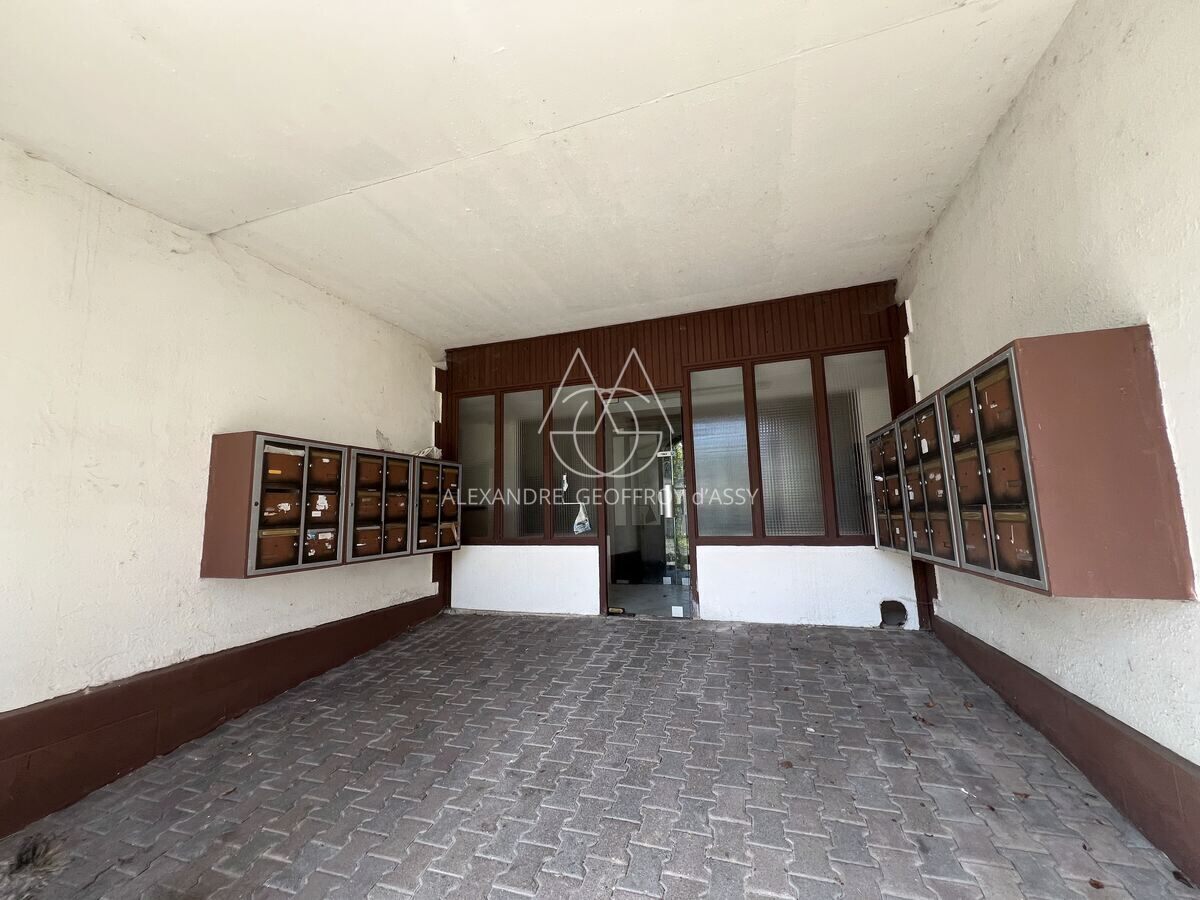 IMMEUBLE DE 1700 M2 42 APPARTEMENTS À RESTAURER TOTALEMENT