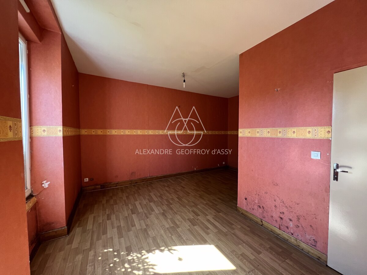 IMMEUBLE DE 1700 M2 42 APPARTEMENTS À RESTAURER TOTALEMENT