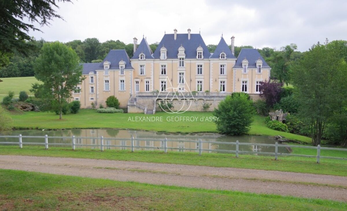 Somptueuse propriété, située à proximité immédiate de Poitiers