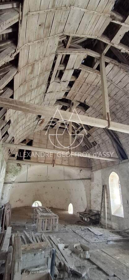 Châteaux du XIX eme entièrement rénovée surplombant une charmante rivière, proche de Chambord et Blois.