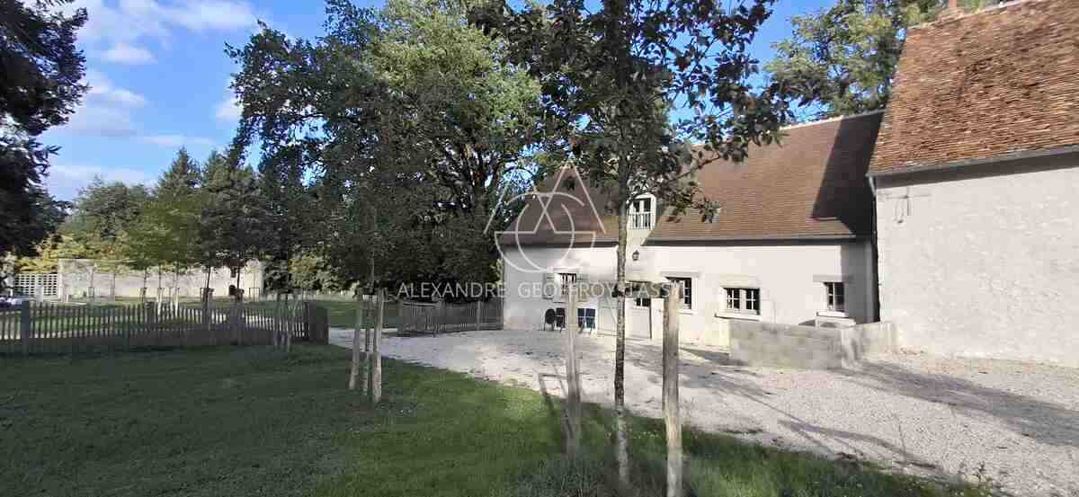Chateau du XIV eme siècle superbement restauré a 10min de Blois