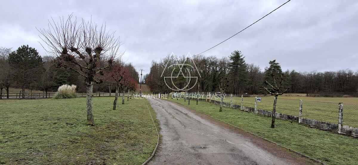 Domaine de 180ha d’un seul près de à Loches.
