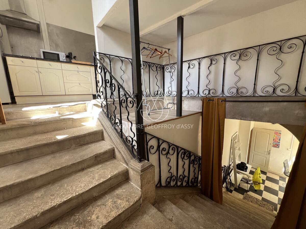 IMMEUBLE DE RAPPORT A SASIR CENTRE DE POITIERS