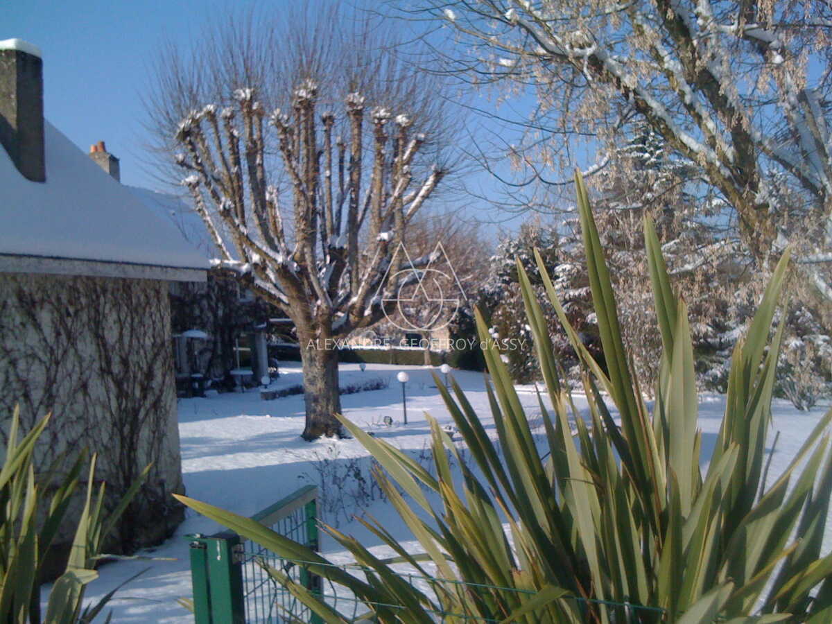 PROPRIETE SUR 1.5 HECTARES EN PERIPHERIE DE TOURS SUD